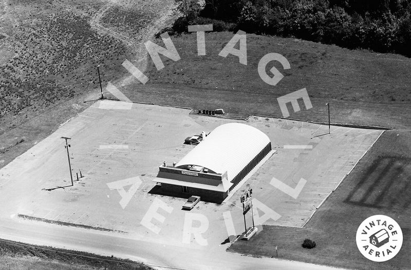 Playtime Bar (Murphys Bar) - 1974 (newer photo)